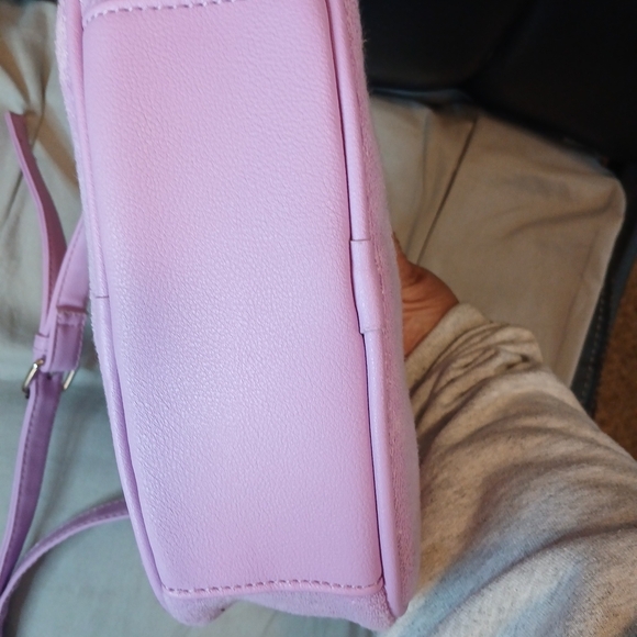 Juicy Couture Pastel Purple Crossbody Camera Bag. NWT - Picture 4 of 8